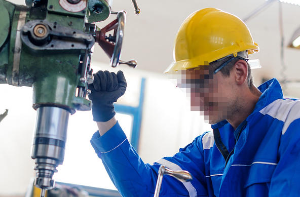 机械员挂靠一年多少钱-机械员挂靠一年费用